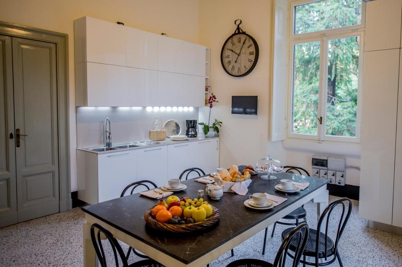 Villa Confalonieri Mandello del Lario Ruang foto