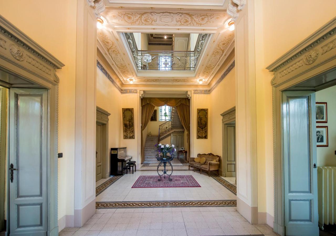 Villa Confalonieri Mandello del Lario Ruang foto