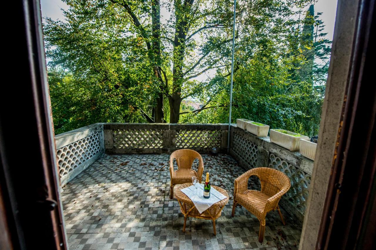 Villa Confalonieri Mandello del Lario Bagian luar foto